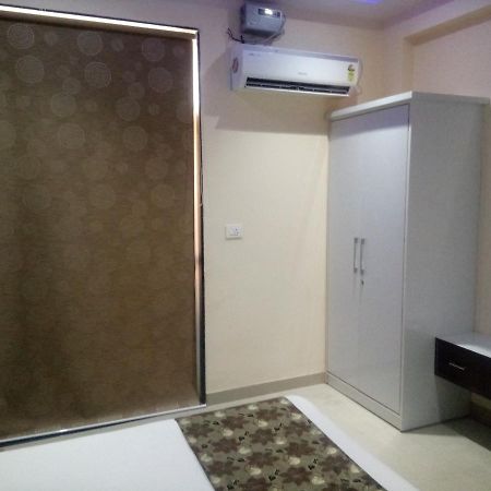 Anamsa Residency Otel Vrindāvan Dış mekan fotoğraf