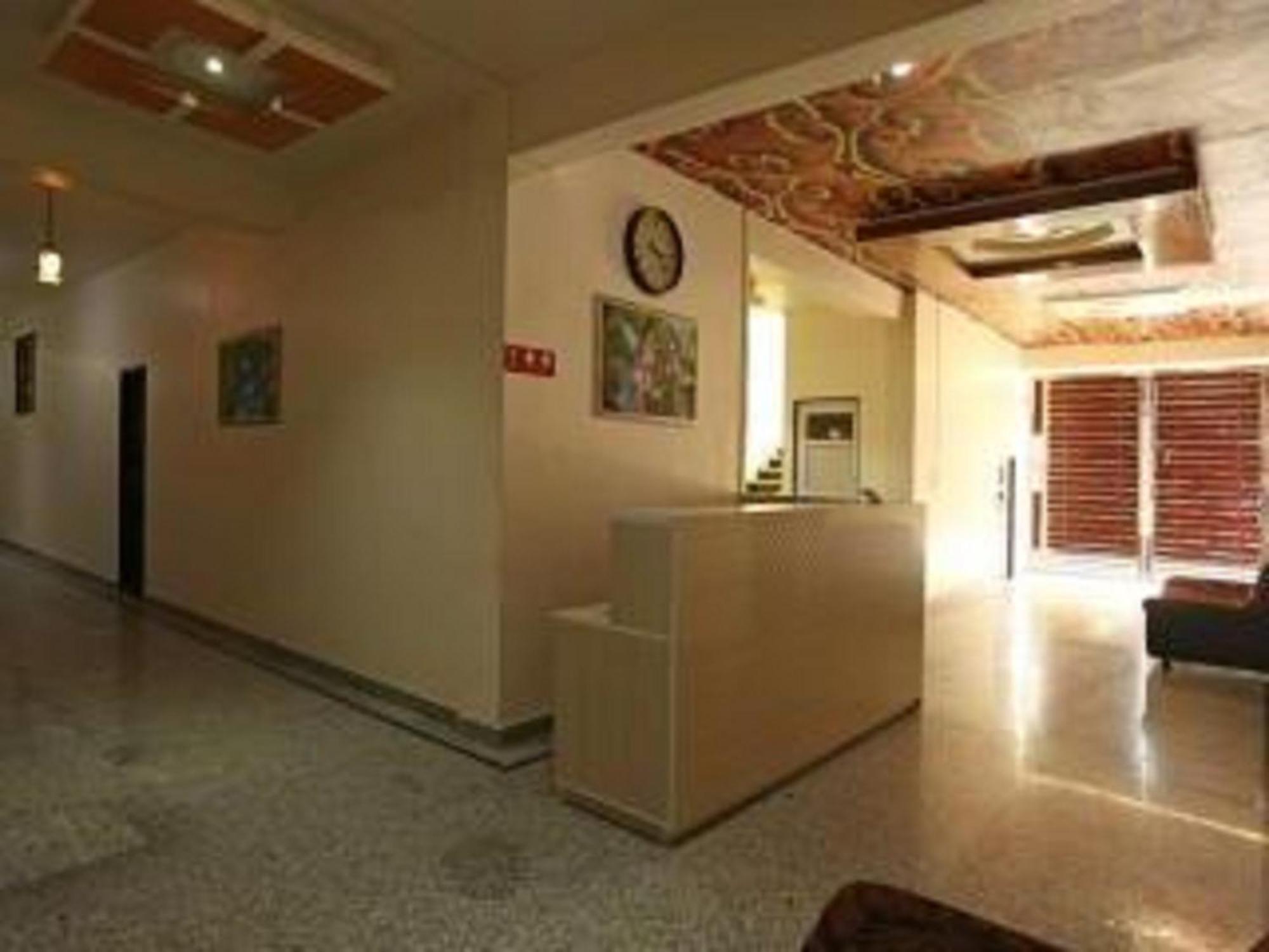 Anamsa Residency Otel Vrindāvan Dış mekan fotoğraf
