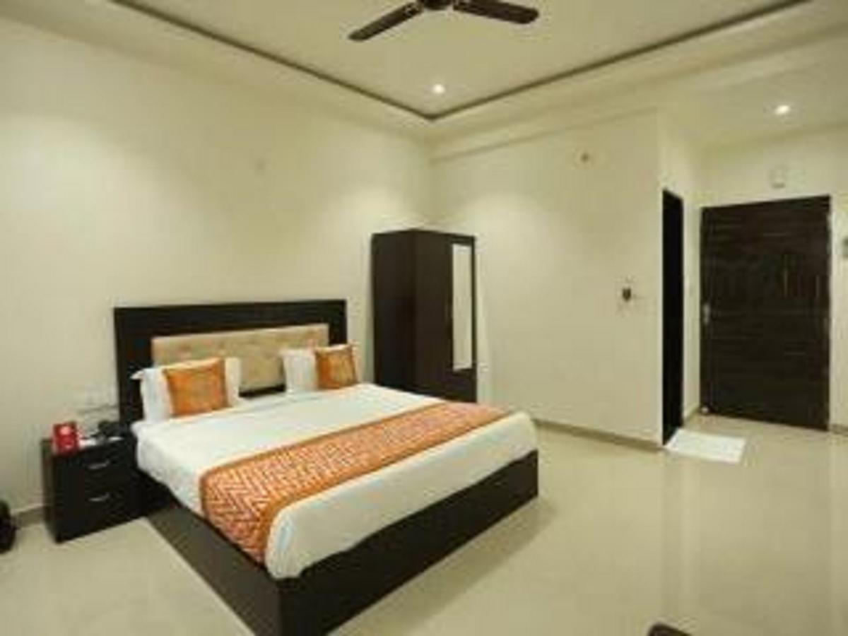 Anamsa Residency Otel Vrindāvan Dış mekan fotoğraf