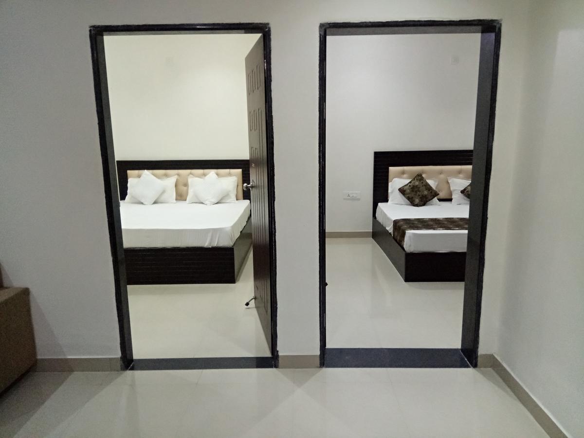 Anamsa Residency Otel Vrindāvan Dış mekan fotoğraf